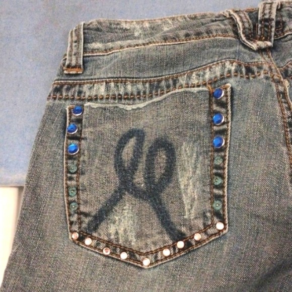 VNTG Marlow Original Blue Jeans Sz 26 3 Embellished Fancy Distress Straight Leg - Picture 5 of 16